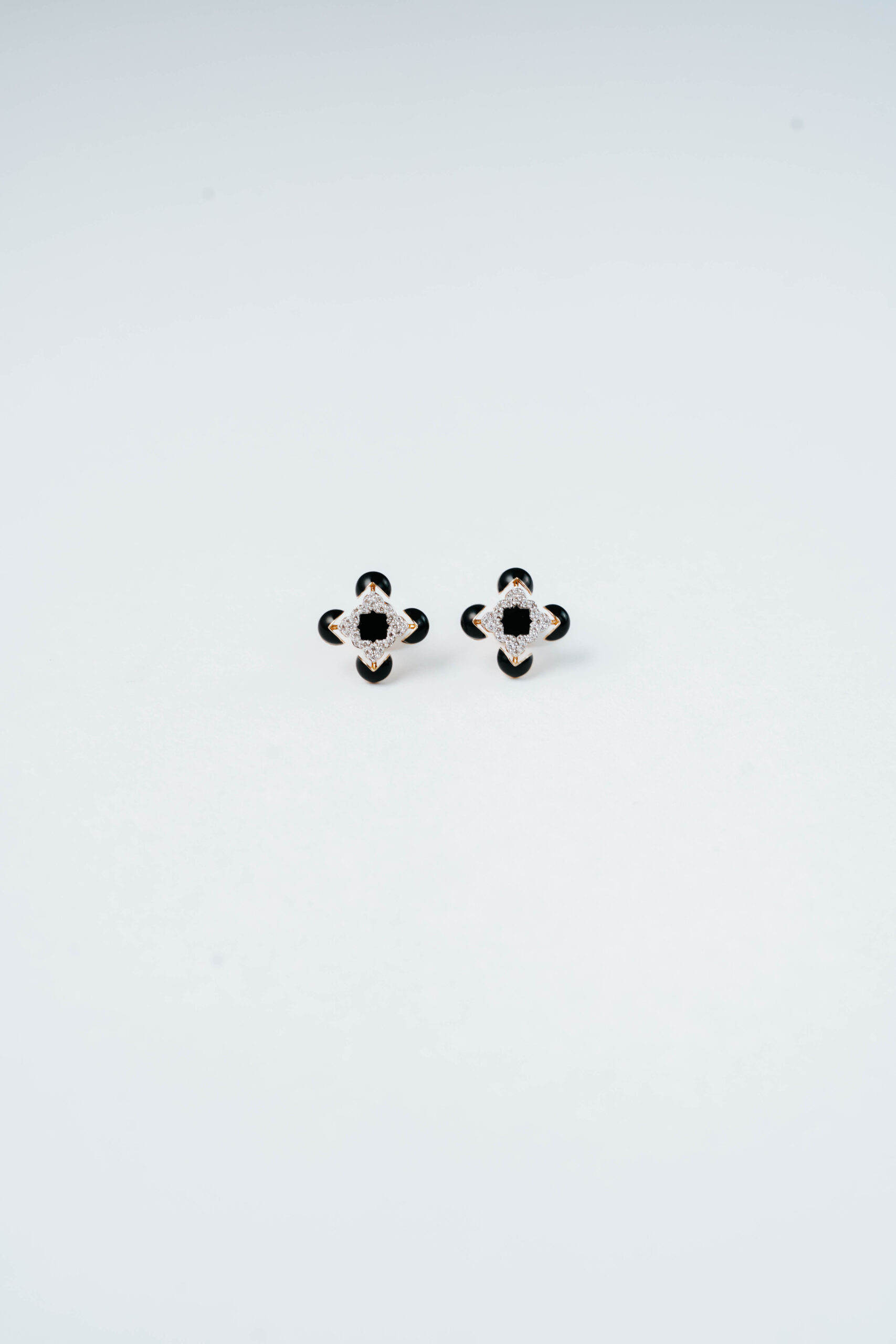 Echo Noir Everyday Earrings